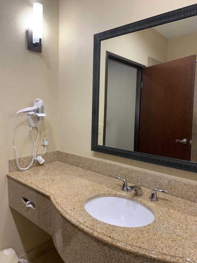 Comfort Suites Beaumont I-10 Экстерьер фото